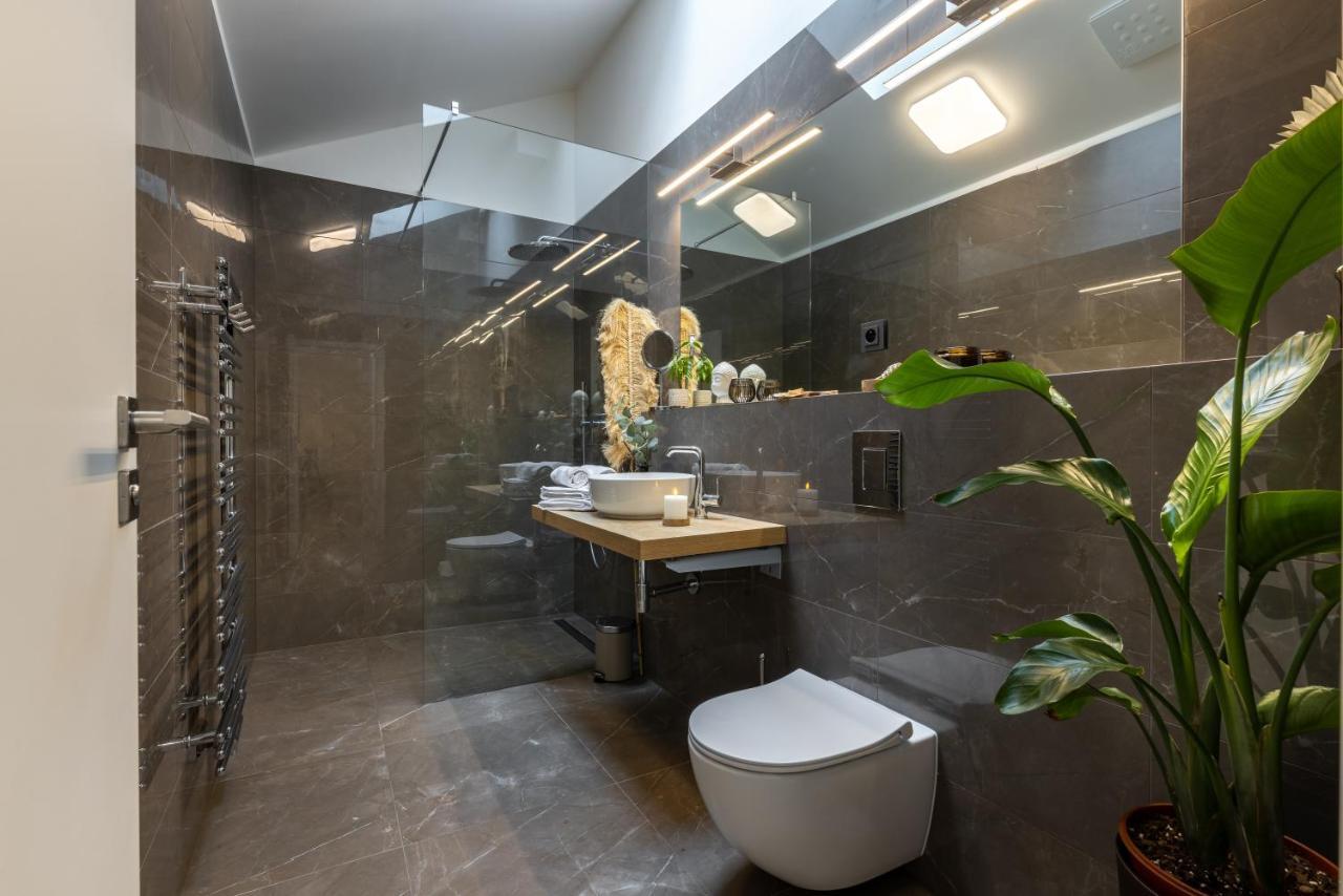 Luxurious, Charming Studio Perfect For Couples Prag Exterior foto